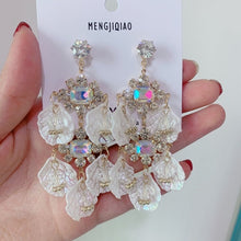 Load image into Gallery viewer, MENGJIQIAO New Korean Shiny Heart Crystal Drop Earrings For Women Fashion Shell Rhinestone Boucle D&#39;oreille Party Jeweley Gift
